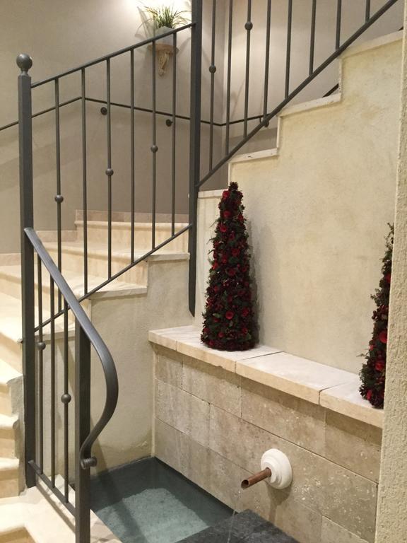 Boutique Hotel La Villa Montesquieu Laudun Exterior photo