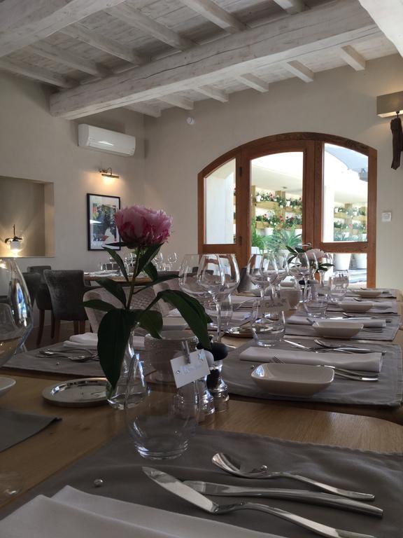 Boutique Hotel La Villa Montesquieu Laudun Exterior photo