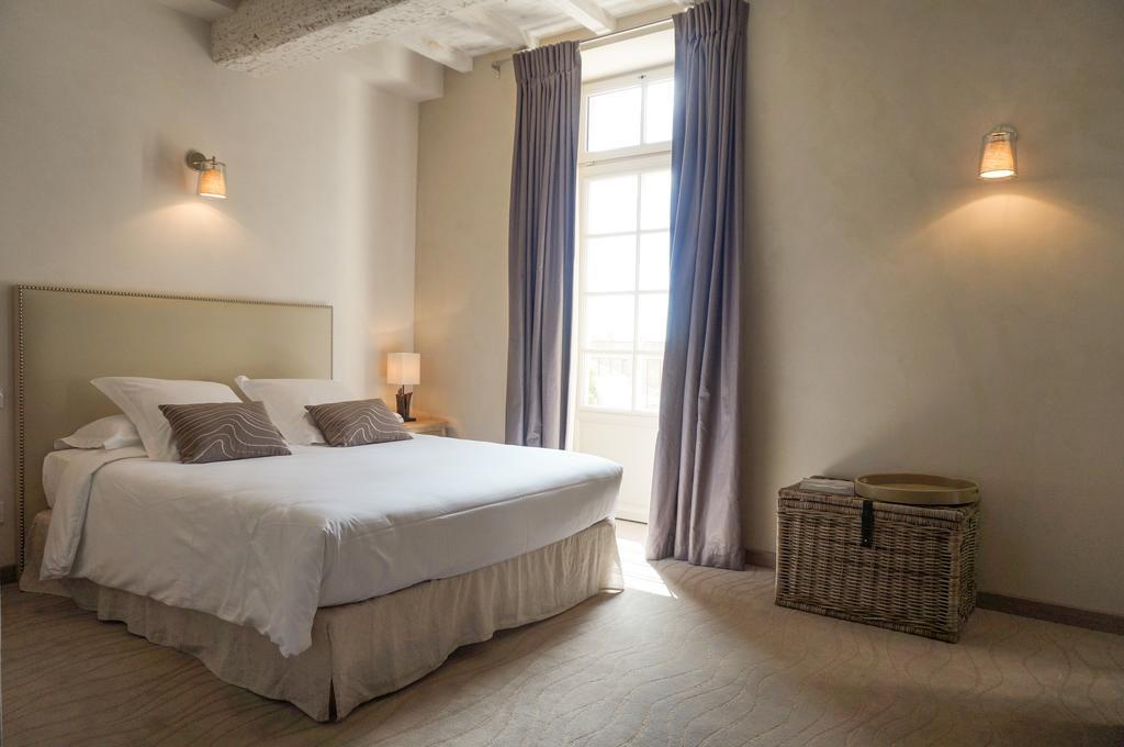 Boutique Hotel La Villa Montesquieu Laudun Exterior photo