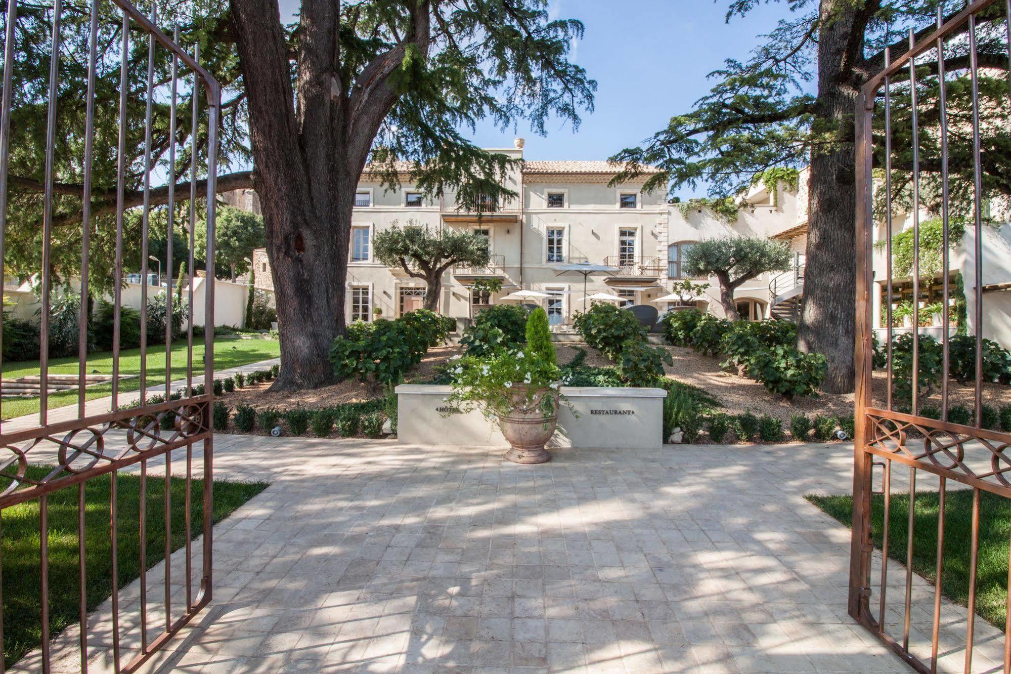 Boutique Hotel La Villa Montesquieu Laudun Exterior photo